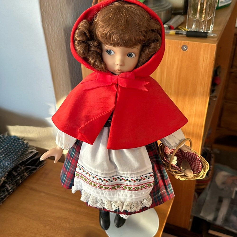 Lil Red Riding Hood by Diana Effner.